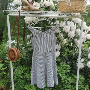 Off the shoulder sweet heart mini dress